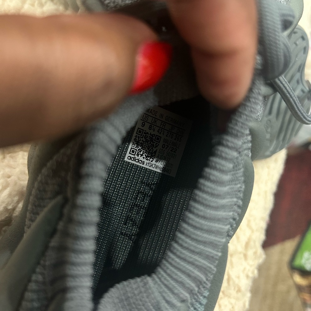 Men's Gray Sneakers - Picture 5 of 5